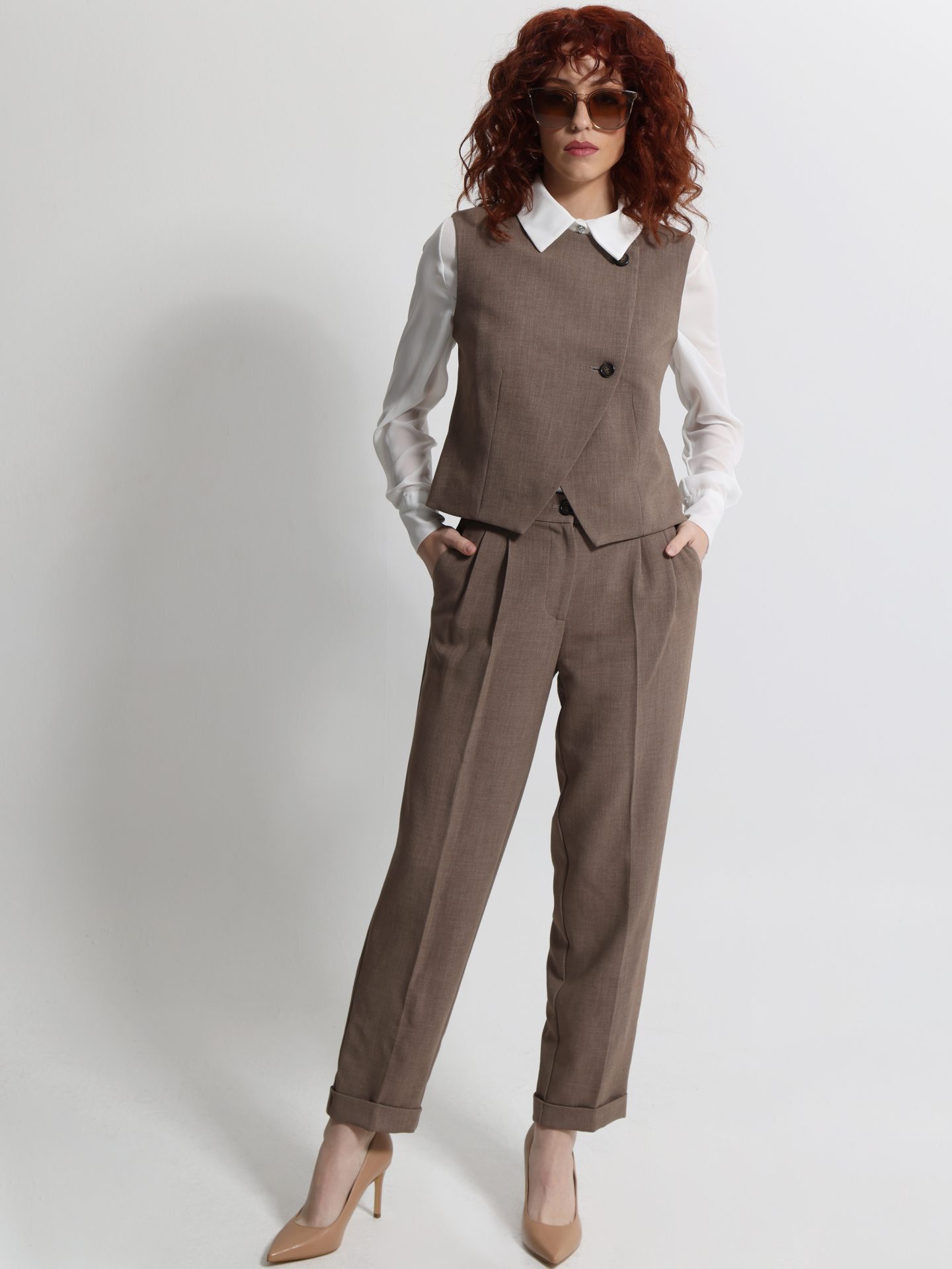 1050 Γυναικείο Ασύμμετρο Γιλέκο με Δύο Κουμπιά GEMMA 9222 Chocolate - Image 1